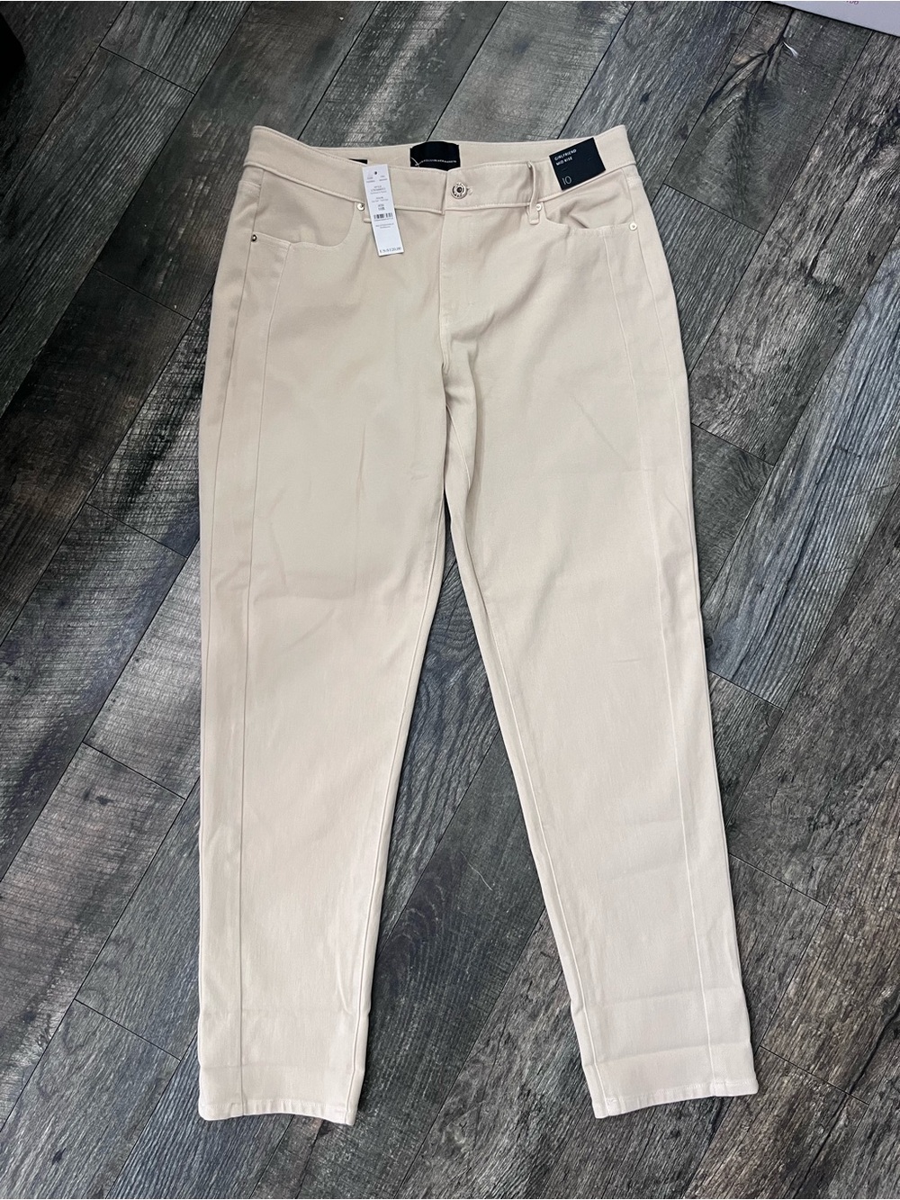 NWT White House Black Market Sea Salt Girlfriend Mid Rise Jeans Size 10R